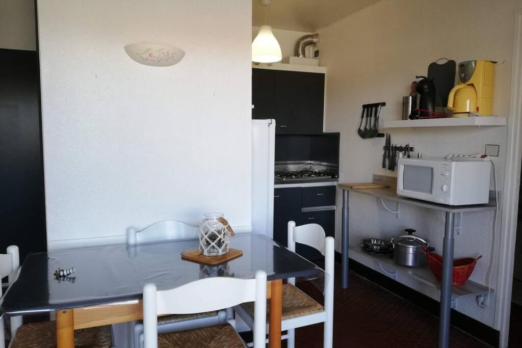 Appartement Soleil Levant - Acces Direct Plage - Terrasse - Une Chambre - Proche Commerces Le Barcarès Exterior foto
